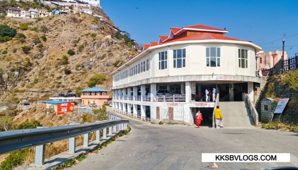 Bus stand Of Naina devi temple