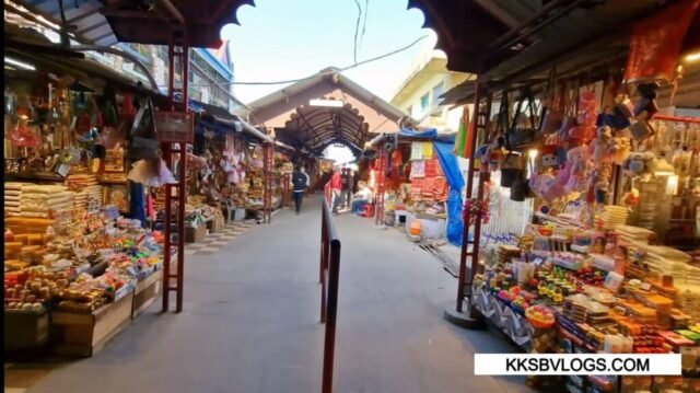 Market In Naina Devi Temple