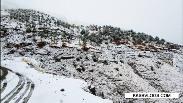 Slippry Road During Snow in Shillai town