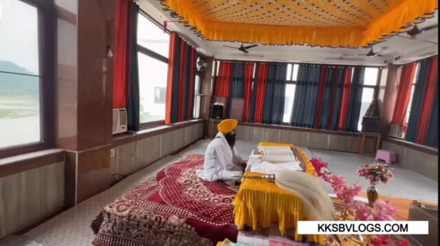 Gurudwara innder Side Of Gurdwara Paonta Sahib