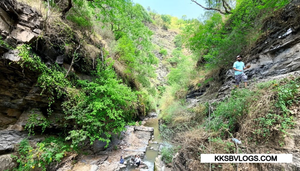 Road For riva waterfall , Exact location of Riva Waterfall Solan