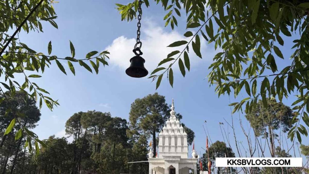 Mata Nagarkoti temple In Panch mundiya Trek